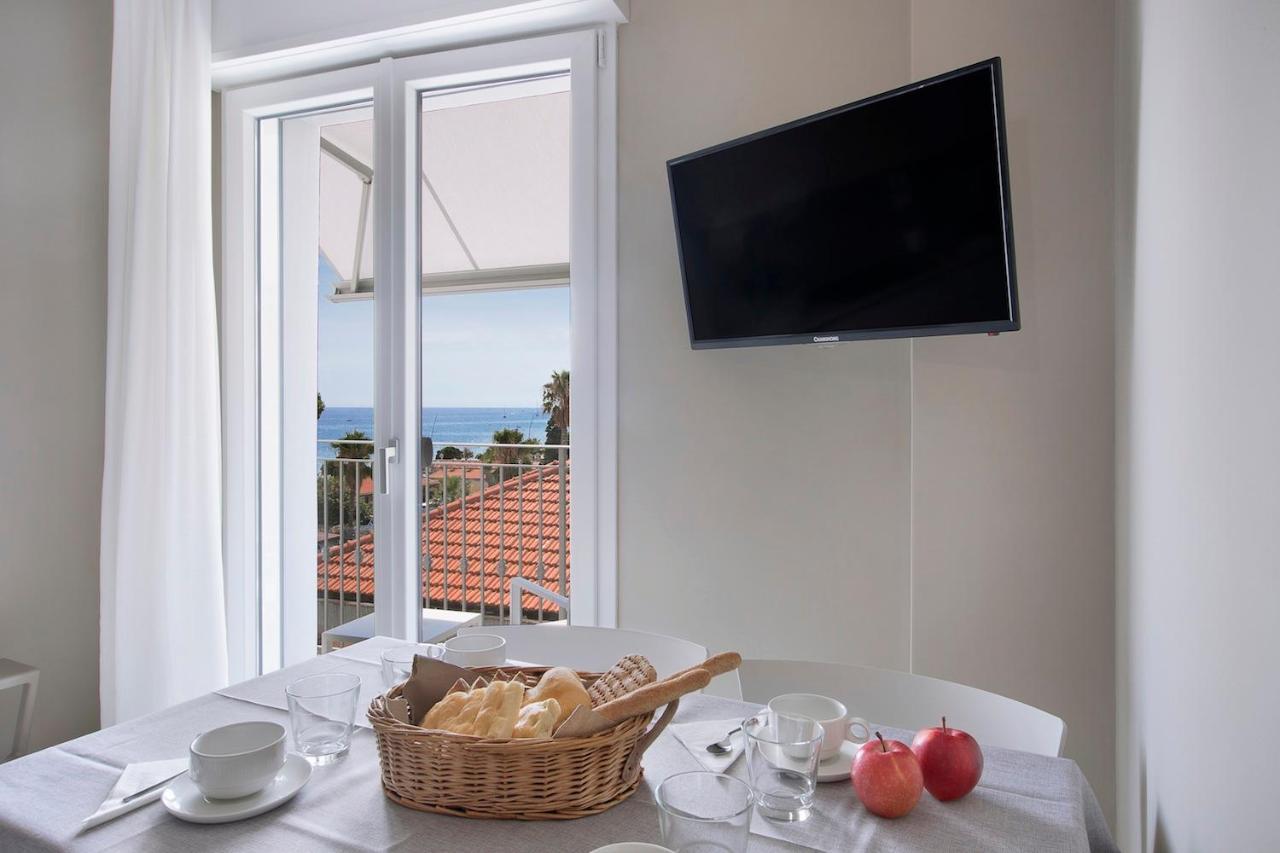 Residence Dolcemare Laigueglia Exteriör bild